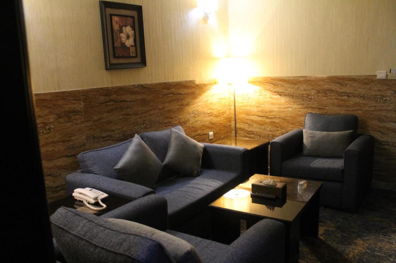 Hawadah Hotel เจดดาห์ ภายนอก รูปภาพ